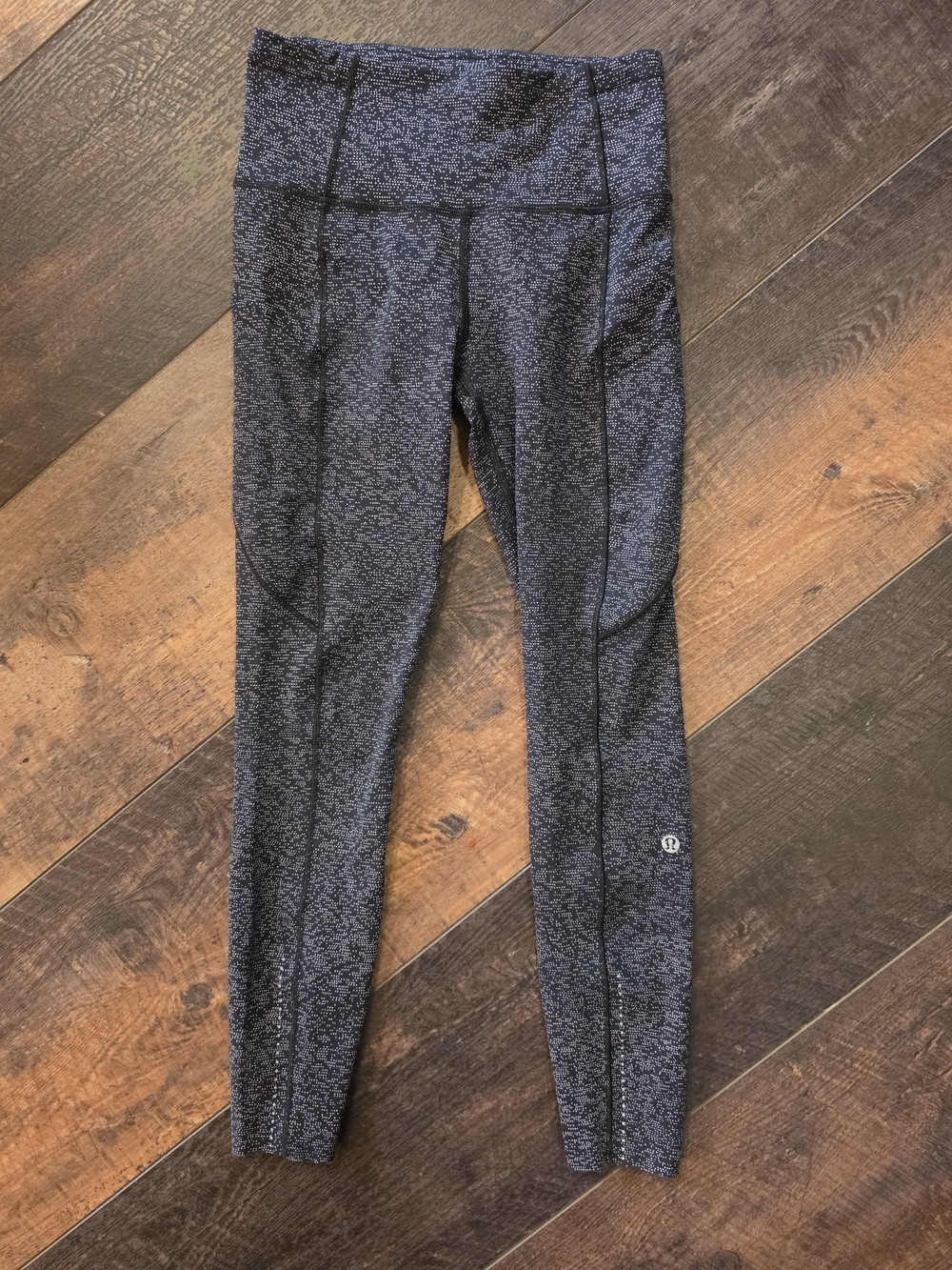 Lululemon Fast & Free 7/8 Tight II Nulux 25” Soundwave Alpine White Black Size 4